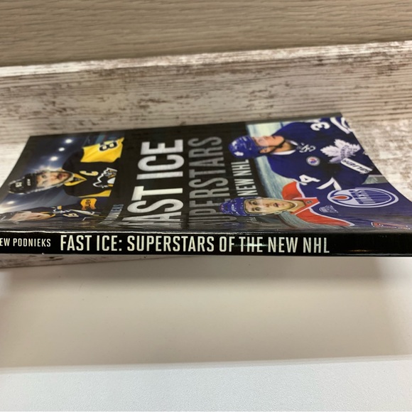 NHL Fast Ice Superstars Book - Picture 2 of 6